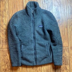Patagonia women’s gray small Fleece Jacket